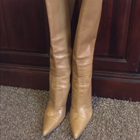COPY - Stewart Weitzman Boots👢 - Picture 2 of 6
